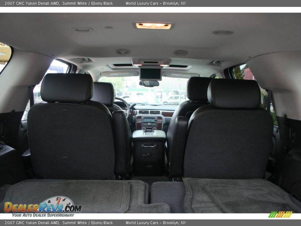 2007 GMC Yukon Denali AWD Summit White / Ebony Black Photo #14