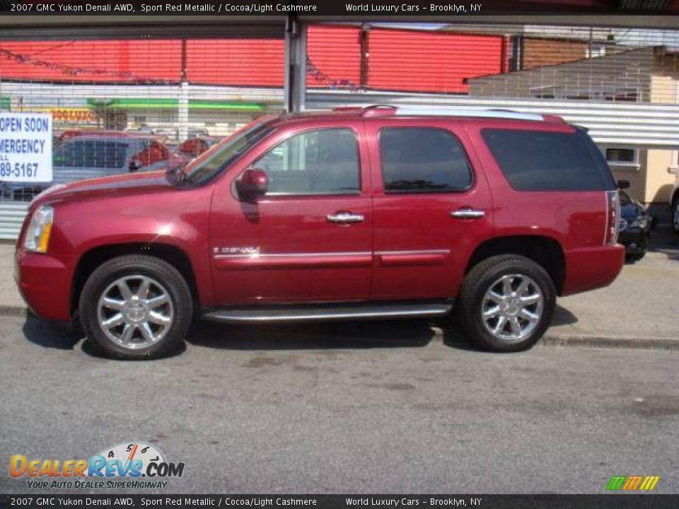 2007 GMC Yukon Denali AWD Sport Red Metallic / Cocoa/Light Cashmere Photo #4
