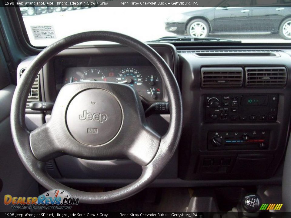 1998 Jeep Wrangler SE 4x4 Steering Wheel Photo #8