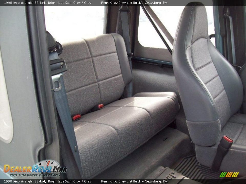 Gray Interior - 1998 Jeep Wrangler SE 4x4 Photo #21