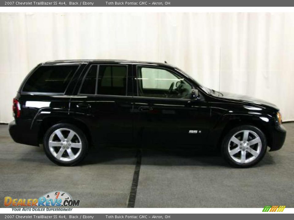 2007 Chevrolet TrailBlazer SS 4x4 Black / Ebony Photo #2