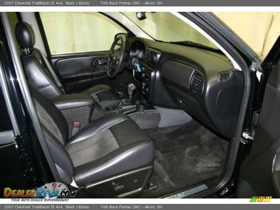 2007 Chevrolet TrailBlazer SS 4x4 Black / Ebony Photo #16