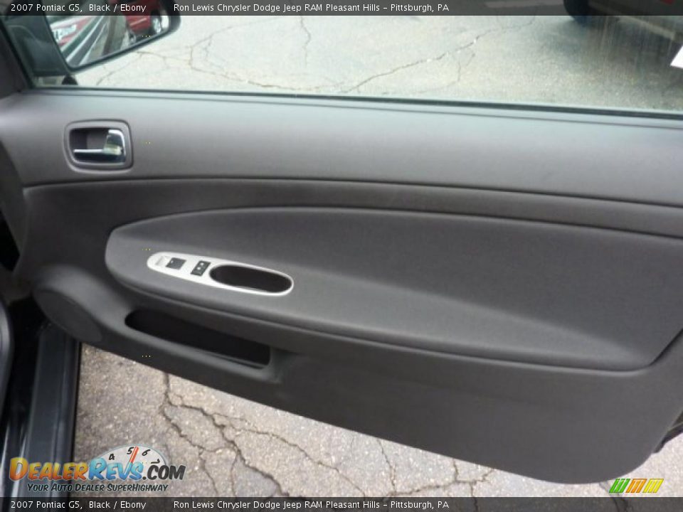 2007 Pontiac G5 Black / Ebony Photo #15