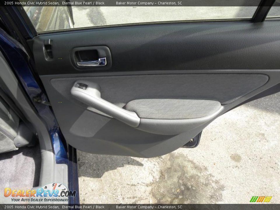Door Panel of 2005 Honda Civic Hybrid Sedan Photo #11