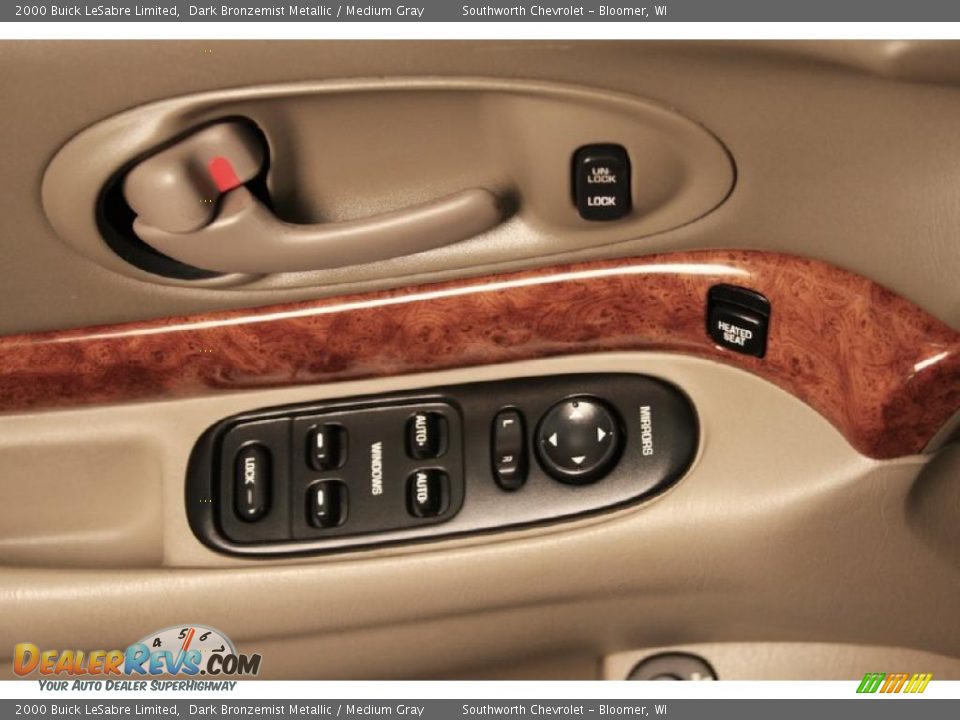 Controls of 2000 Buick LeSabre Limited Photo #10