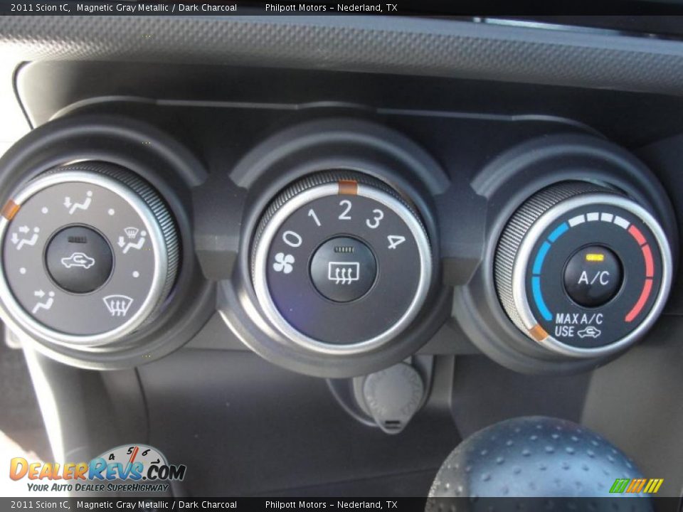 Controls of 2011 Scion tC  Photo #31