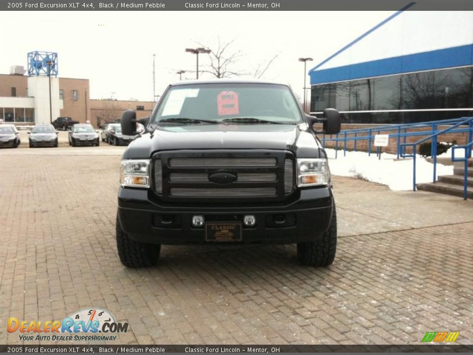 2005 Ford Excursion XLT 4x4 Black / Medium Pebble Photo #2