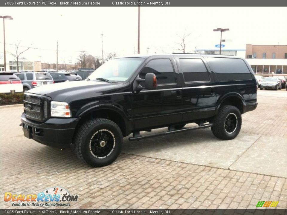 Custom Wheels of 2005 Ford Excursion XLT 4x4 Photo #4
