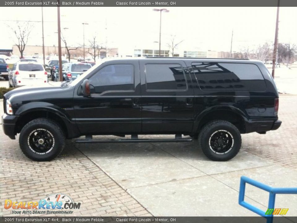 2005 Ford Excursion XLT 4x4 Black / Medium Pebble Photo #6