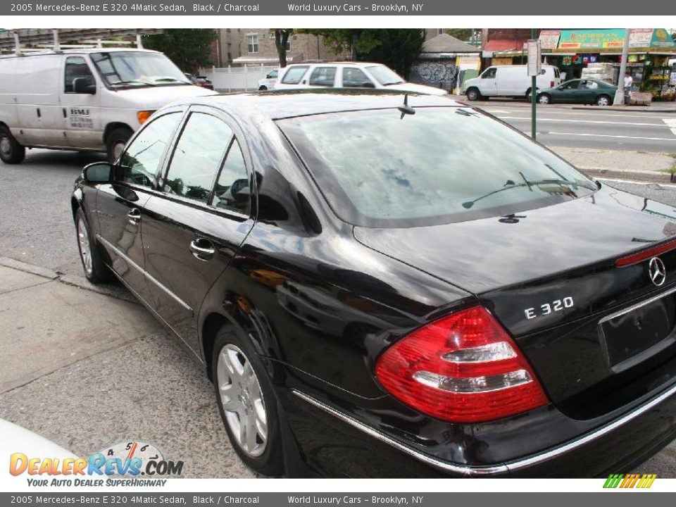 2005 Mercedes-Benz E 320 4Matic Sedan Black / Charcoal Photo #4