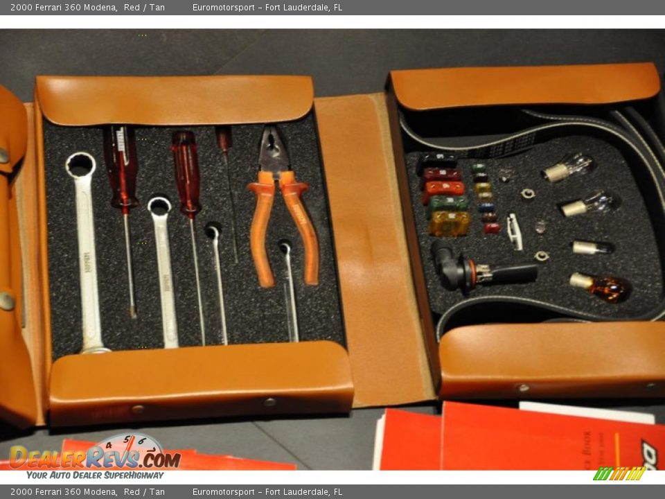2000 Ferrari 360 Modena Red / Tan Photo #9