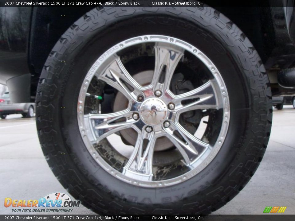 Custom Wheels of 2007 Chevrolet Silverado 1500 LT Z71 Crew Cab 4x4 Photo #30