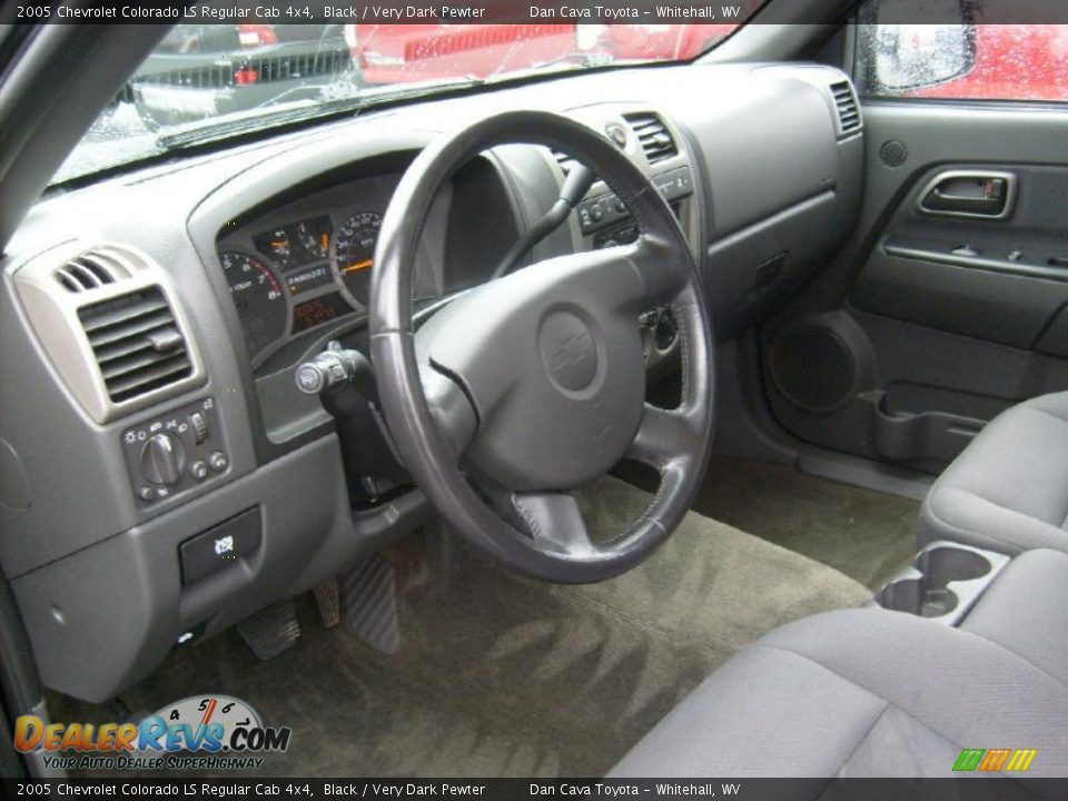 Very Dark Pewter Interior - 2005 Chevrolet Colorado LS Regular Cab 4x4 Photo #10