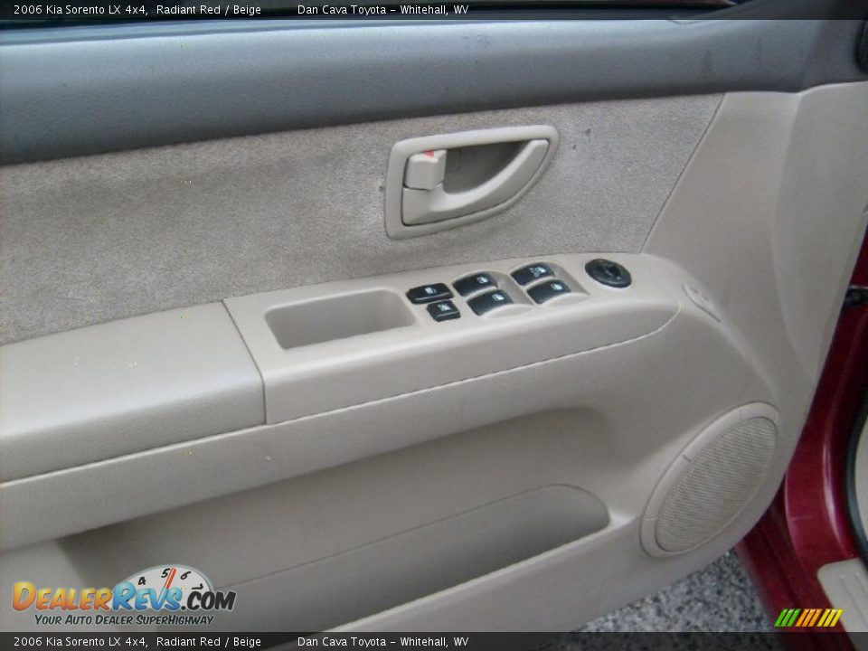 2006 Kia Sorento LX 4x4 Radiant Red / Beige Photo #12