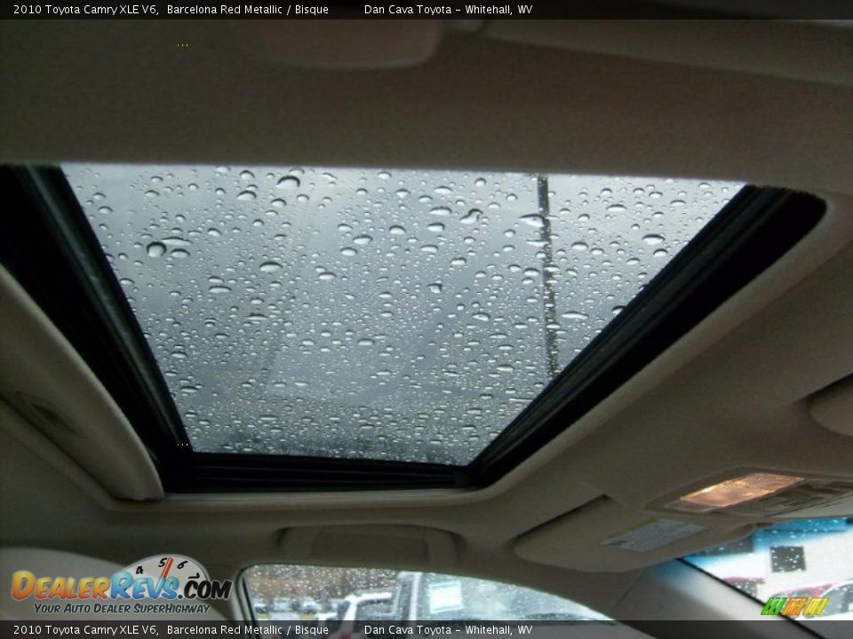 2010 Toyota Camry XLE V6 Barcelona Red Metallic / Bisque Photo #10