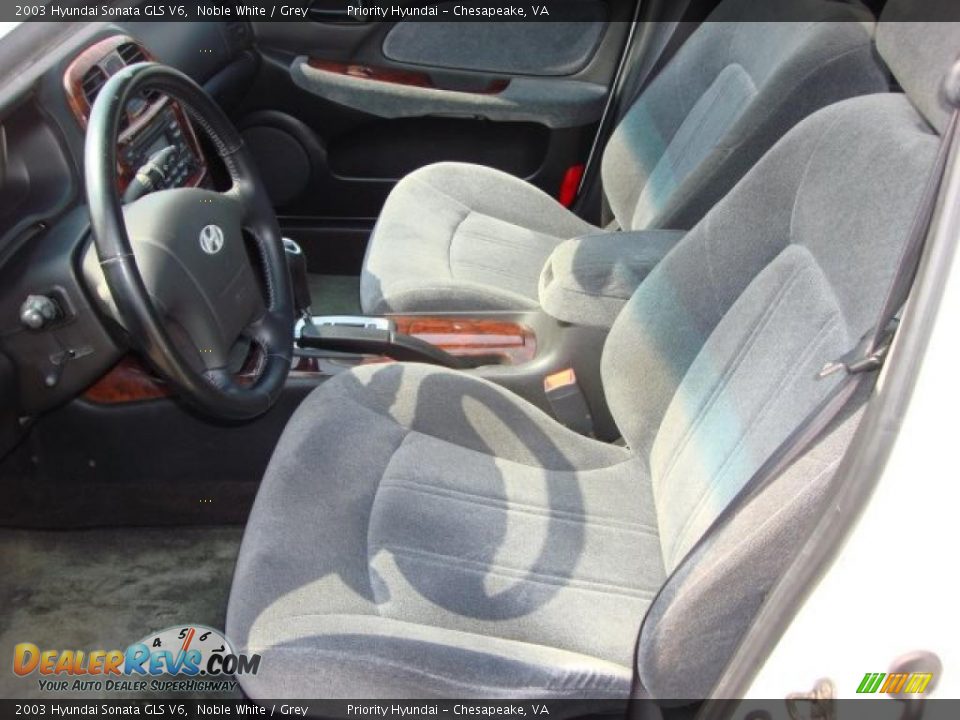 2003 Hyundai Sonata GLS V6 Noble White / Grey Photo #8