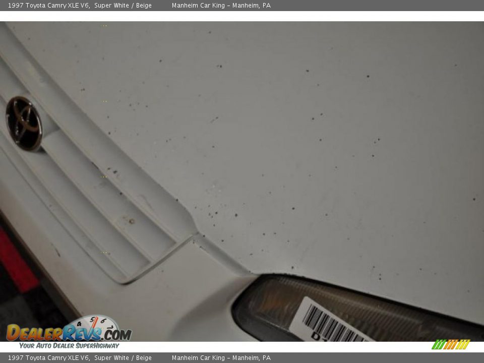 1997 Toyota Camry XLE V6 Super White / Beige Photo #26