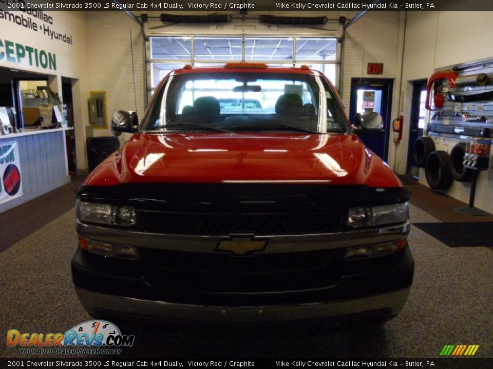 2001 Chevrolet Silverado 3500 LS Regular Cab 4x4 Dually Victory Red / Graphite Photo #1