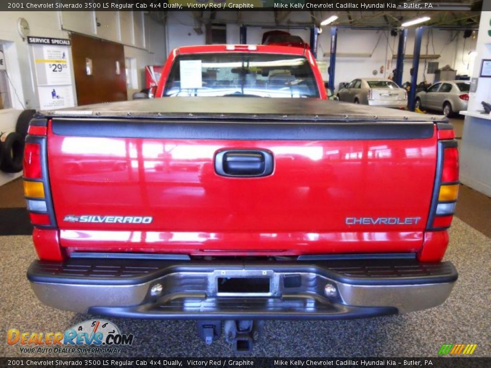 2001 Chevrolet Silverado 3500 LS Regular Cab 4x4 Dually Victory Red / Graphite Photo #4