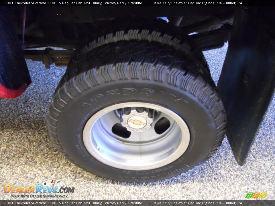 2001 Chevrolet Silverado 3500 LS Regular Cab 4x4 Dually Wheel Photo #12