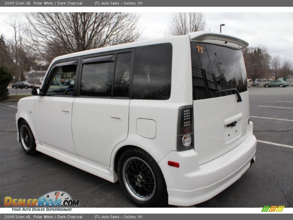 Polar White 2006 Scion xB  Photo #4