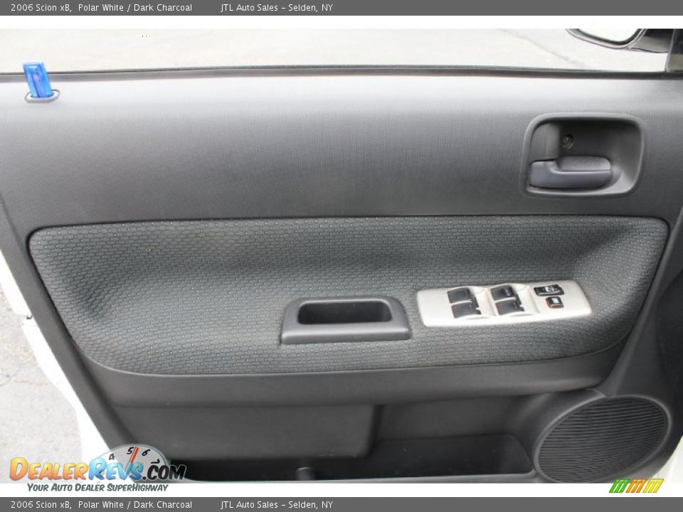 Door Panel of 2006 Scion xB  Photo #10