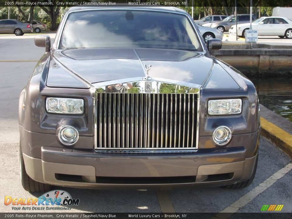 2005 Rolls-Royce Phantom Grey Metallic / Seashell/Navy Blue Photo #1