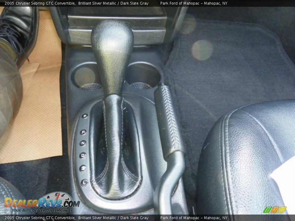 2005 Chrysler Sebring GTC Convertible Shifter Photo #23