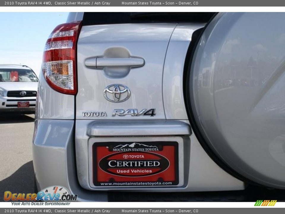 2010 Toyota RAV4 I4 4WD Classic Silver Metallic / Ash Gray Photo #26