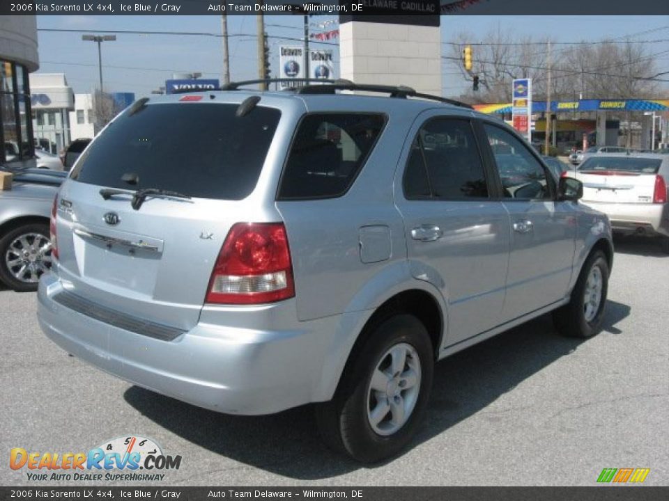 2006 Kia Sorento LX 4x4 Ice Blue / Gray Photo #6