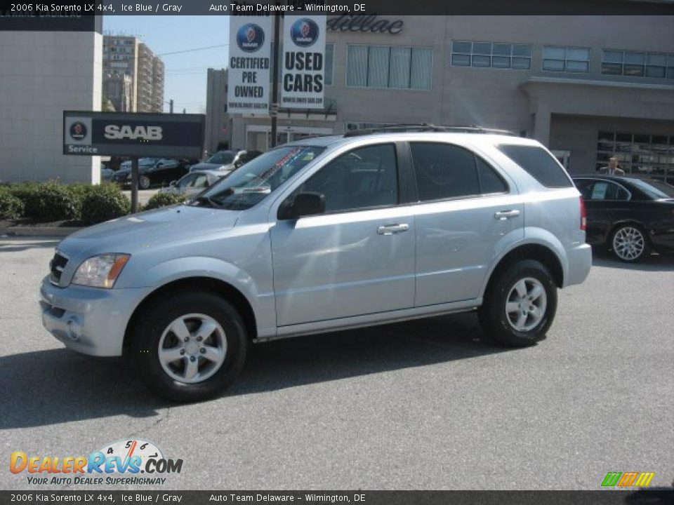 2006 Kia Sorento LX 4x4 Ice Blue / Gray Photo #10