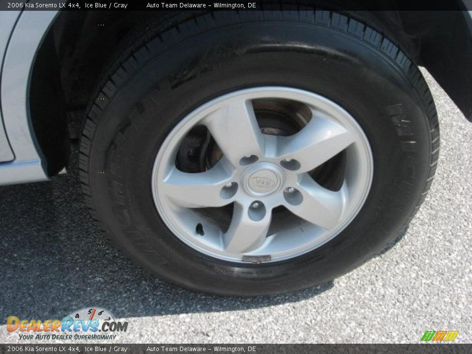 2006 Kia Sorento LX 4x4 Ice Blue / Gray Photo #11