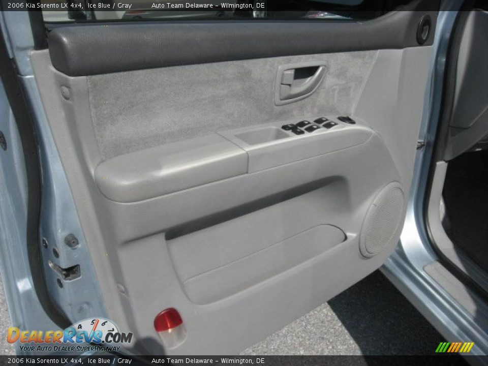2006 Kia Sorento LX 4x4 Ice Blue / Gray Photo #20