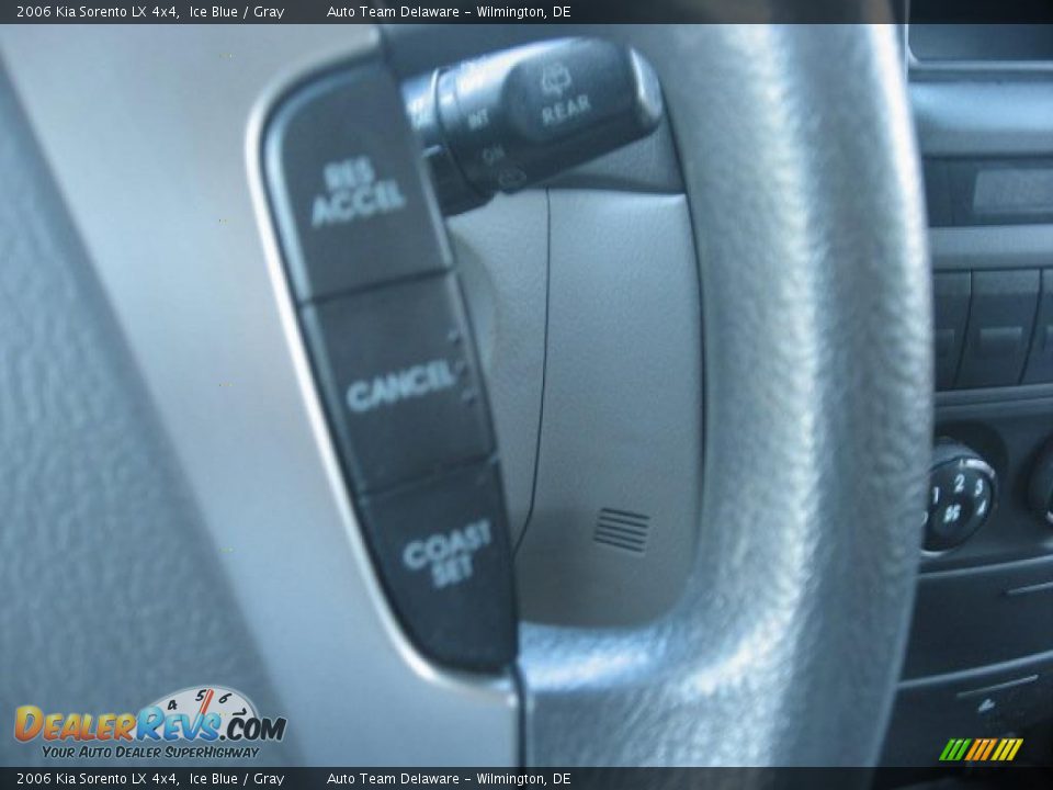 2006 Kia Sorento LX 4x4 Ice Blue / Gray Photo #26