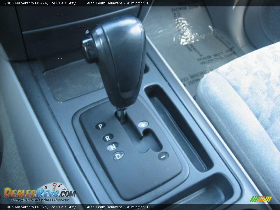 2006 Kia Sorento LX 4x4 Ice Blue / Gray Photo #27