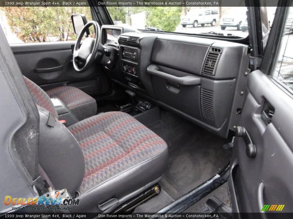 Agate Interior - 1999 Jeep Wrangler Sport 4x4 Photo #17