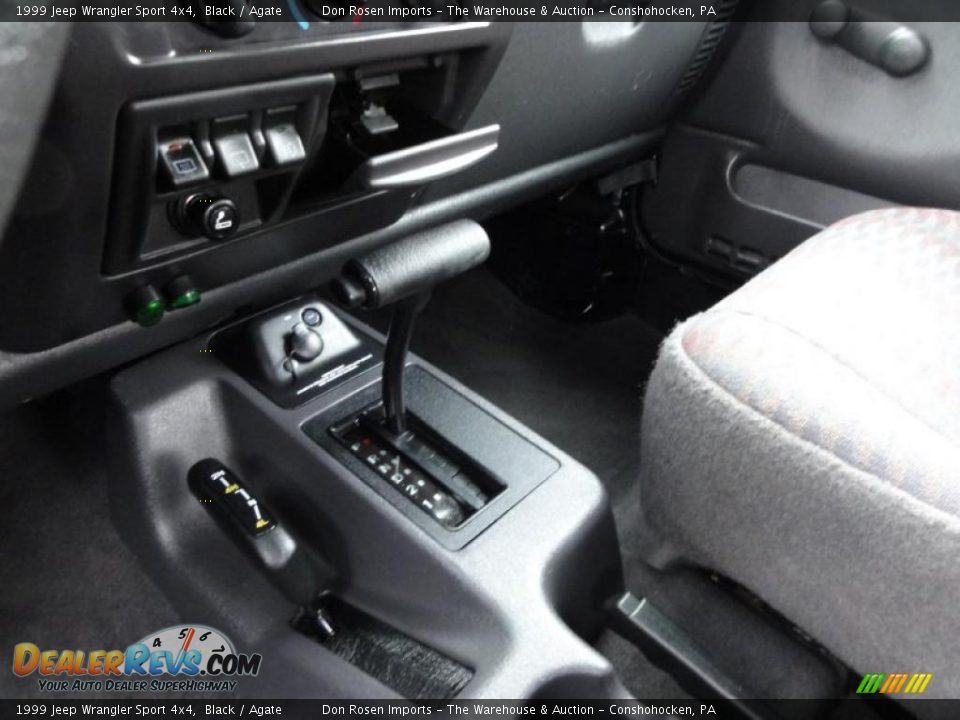 1999 Jeep Wrangler Sport 4x4 Shifter Photo #24