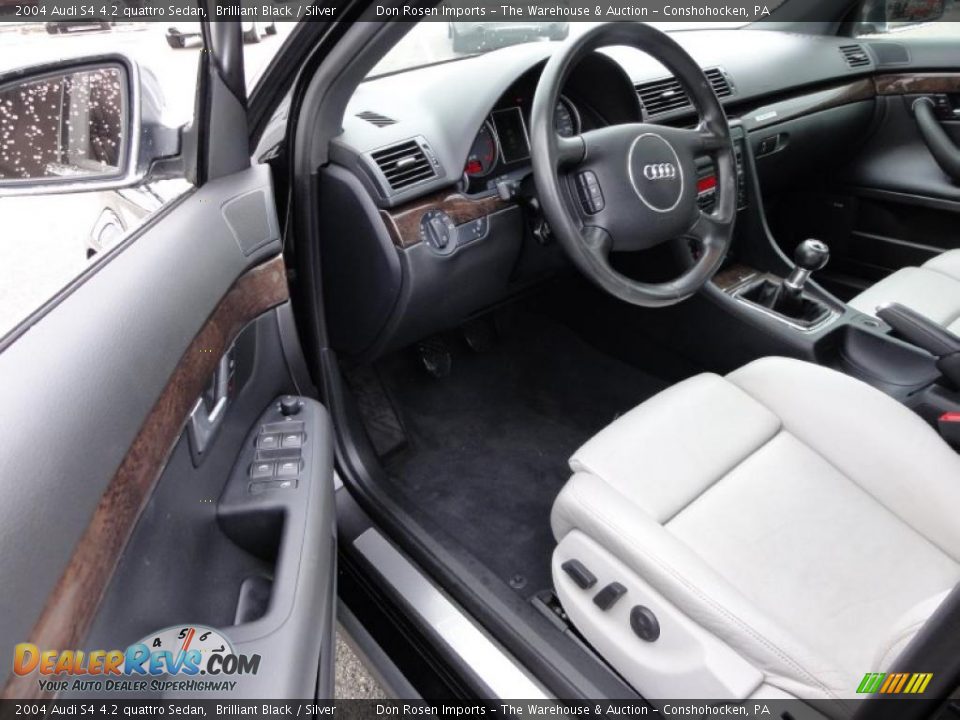 2004 Audi S4 4.2 quattro Sedan Brilliant Black / Silver Photo #13