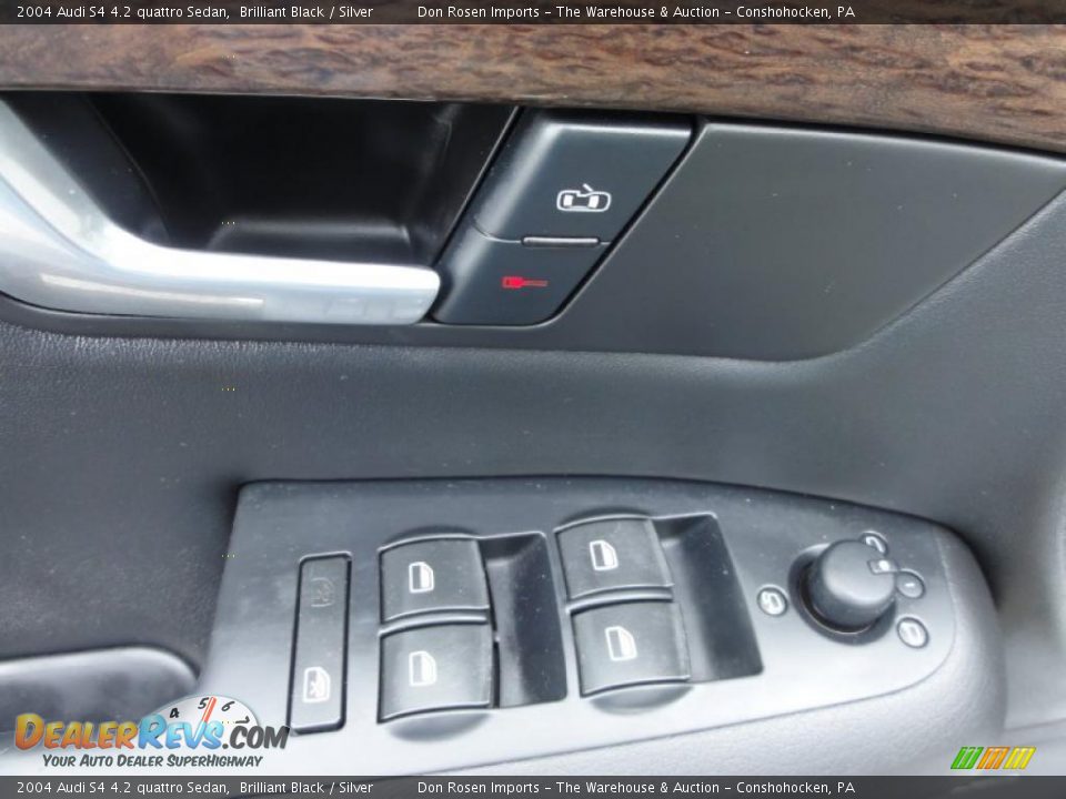 2004 Audi S4 4.2 quattro Sedan Brilliant Black / Silver Photo #15