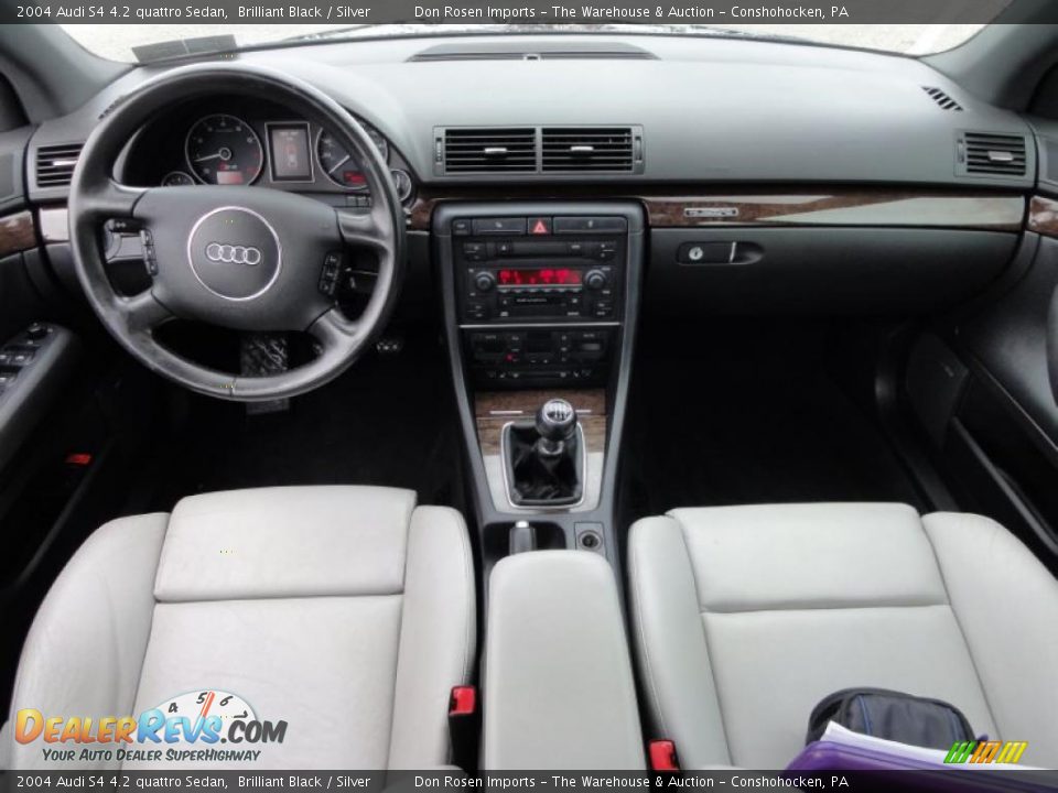 Dashboard of 2004 Audi S4 4.2 quattro Sedan Photo #29