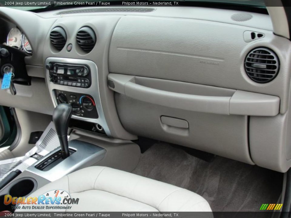 2004 Jeep Liberty Limited Timberline Green Pearl / Taupe Photo #23