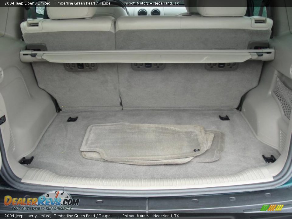 2004 Jeep Liberty Limited Trunk Photo #27