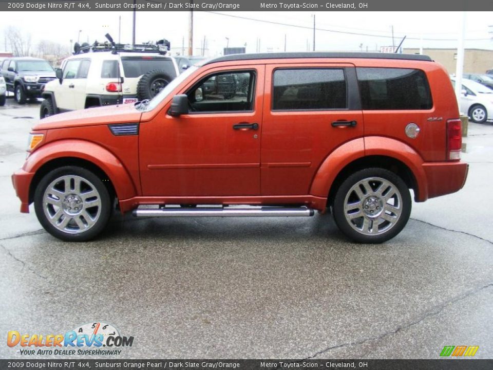 Sunburst Orange Pearl 2009 Dodge Nitro R/T 4x4 Photo #6