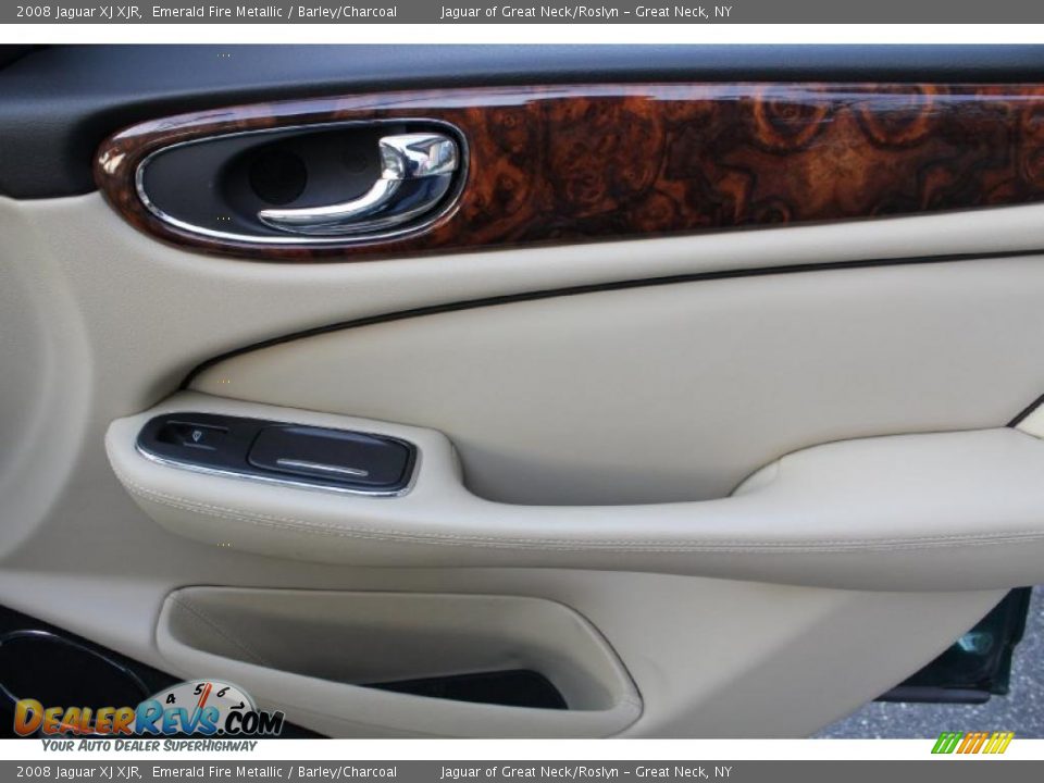 Door Panel of 2008 Jaguar XJ XJR Photo #25