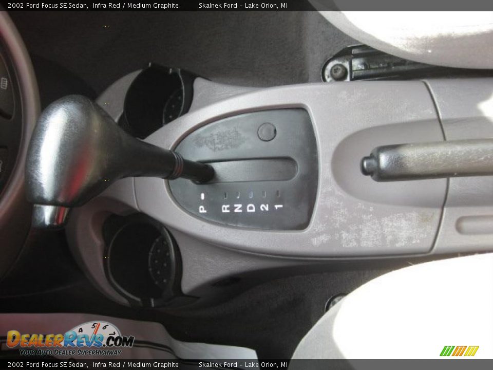 2002 Ford Focus SE Sedan Shifter Photo #27