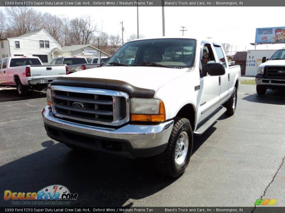1999 Ford F250 Super Duty Lariat Crew Cab 4x4 Oxford White / Medium Prairie Tan Photo #2