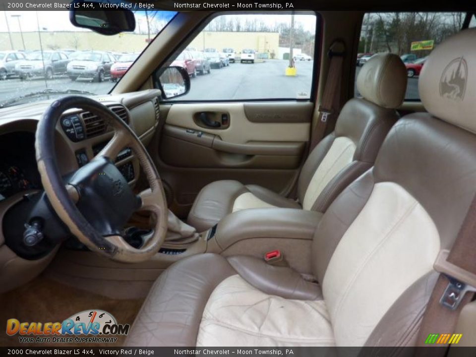 2000 Chevrolet Blazer LS 4x4 Victory Red / Beige Photo #7