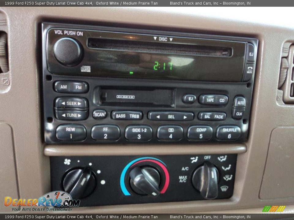 Controls of 1999 Ford F250 Super Duty Lariat Crew Cab 4x4 Photo #9