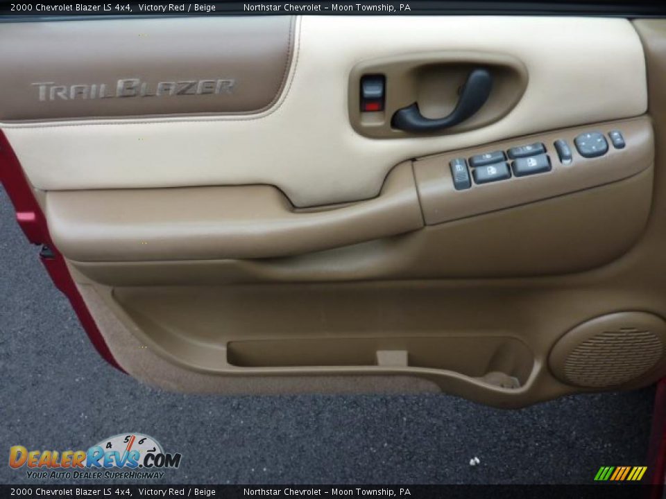 2000 Chevrolet Blazer LS 4x4 Victory Red / Beige Photo #11