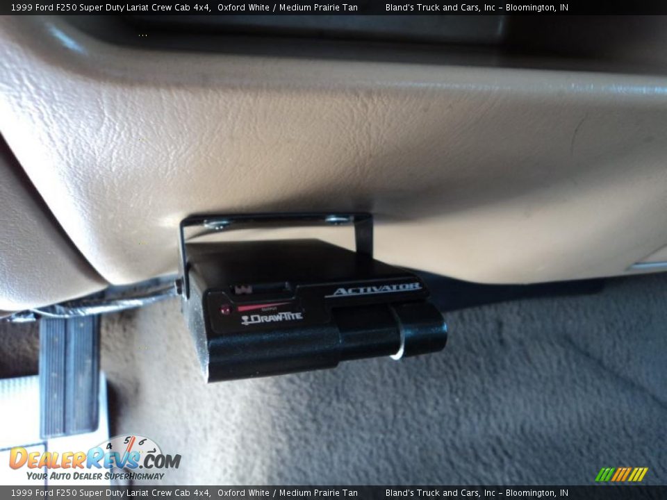 1999 Ford F250 Super Duty Lariat Crew Cab 4x4 Oxford White / Medium Prairie Tan Photo #16